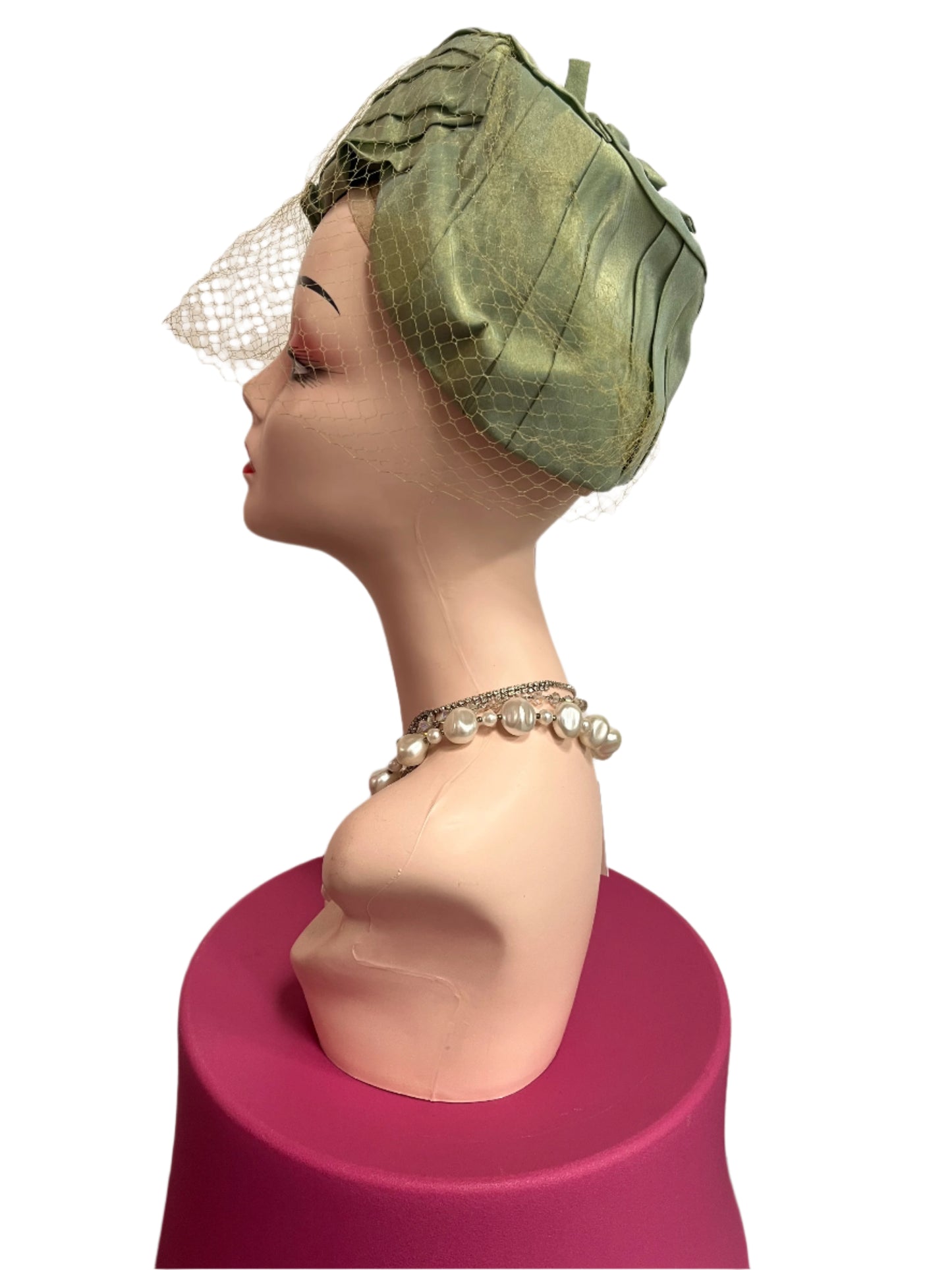 MINT & GOLD PEARL HAT