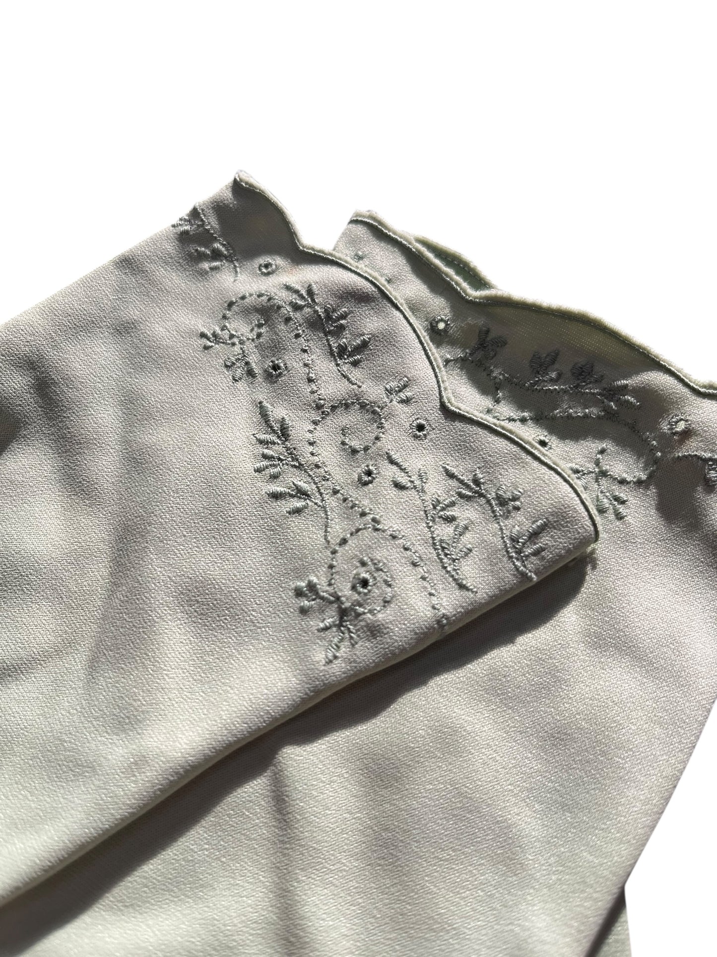 MINT GREEN GLOVES