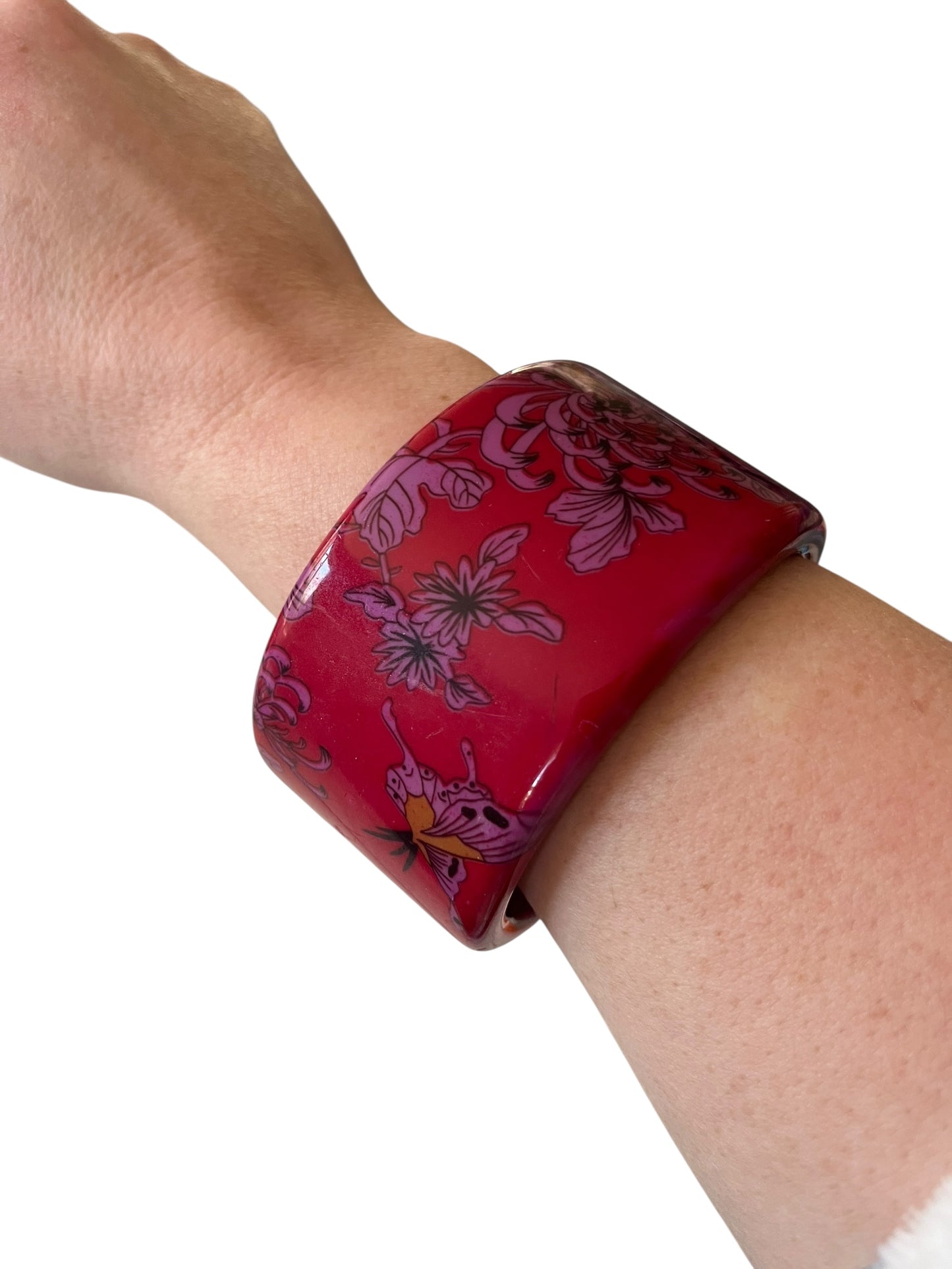 WIDE FLORAL BANGLE