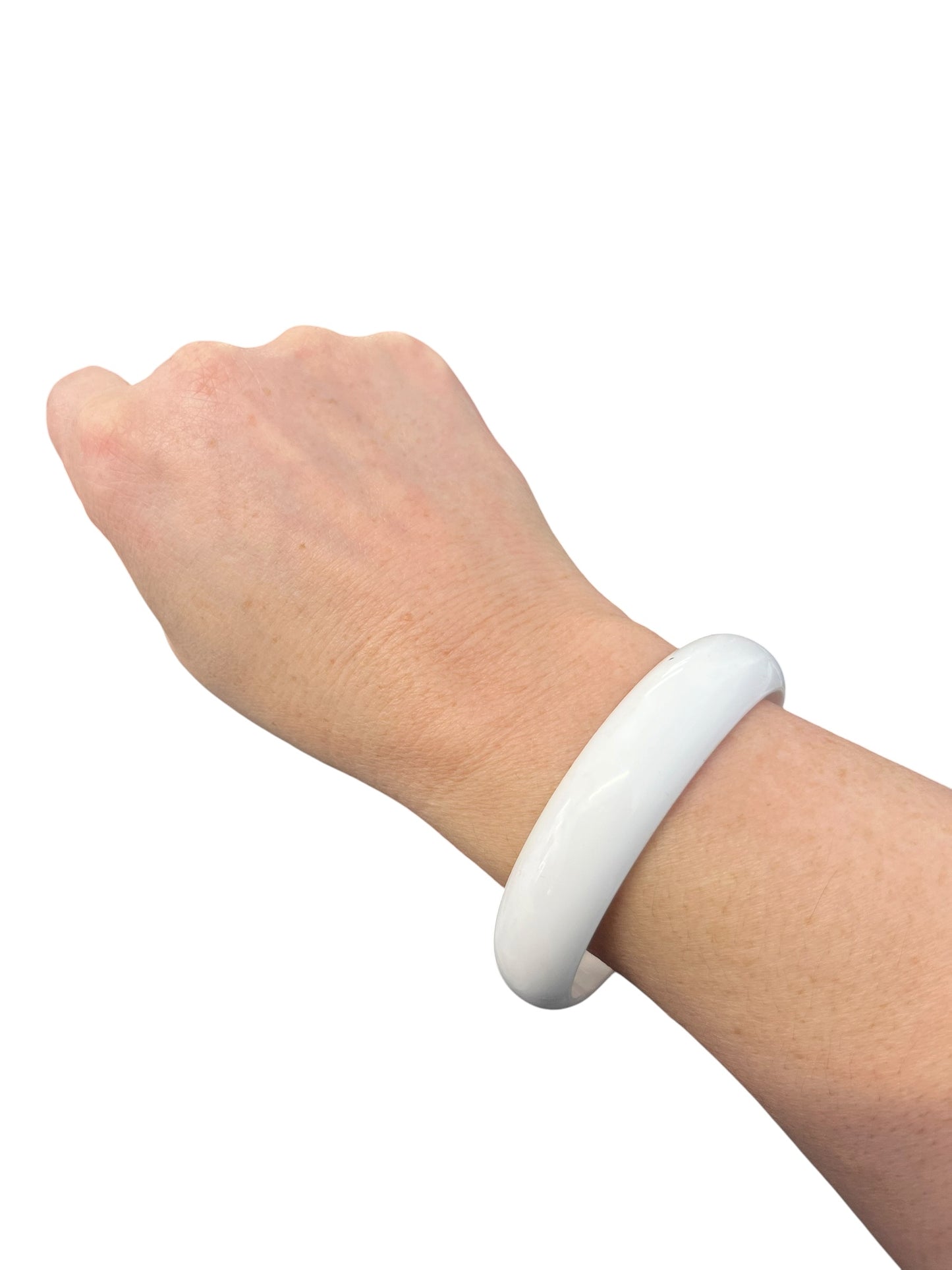 WHITE BANGLE