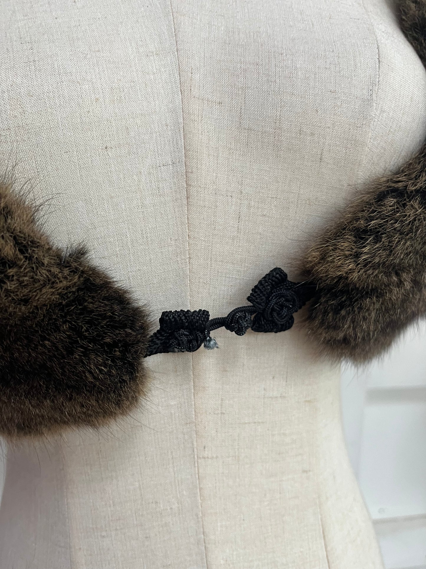 NITA HENRY (NZ) POSSUM FUR STOLE