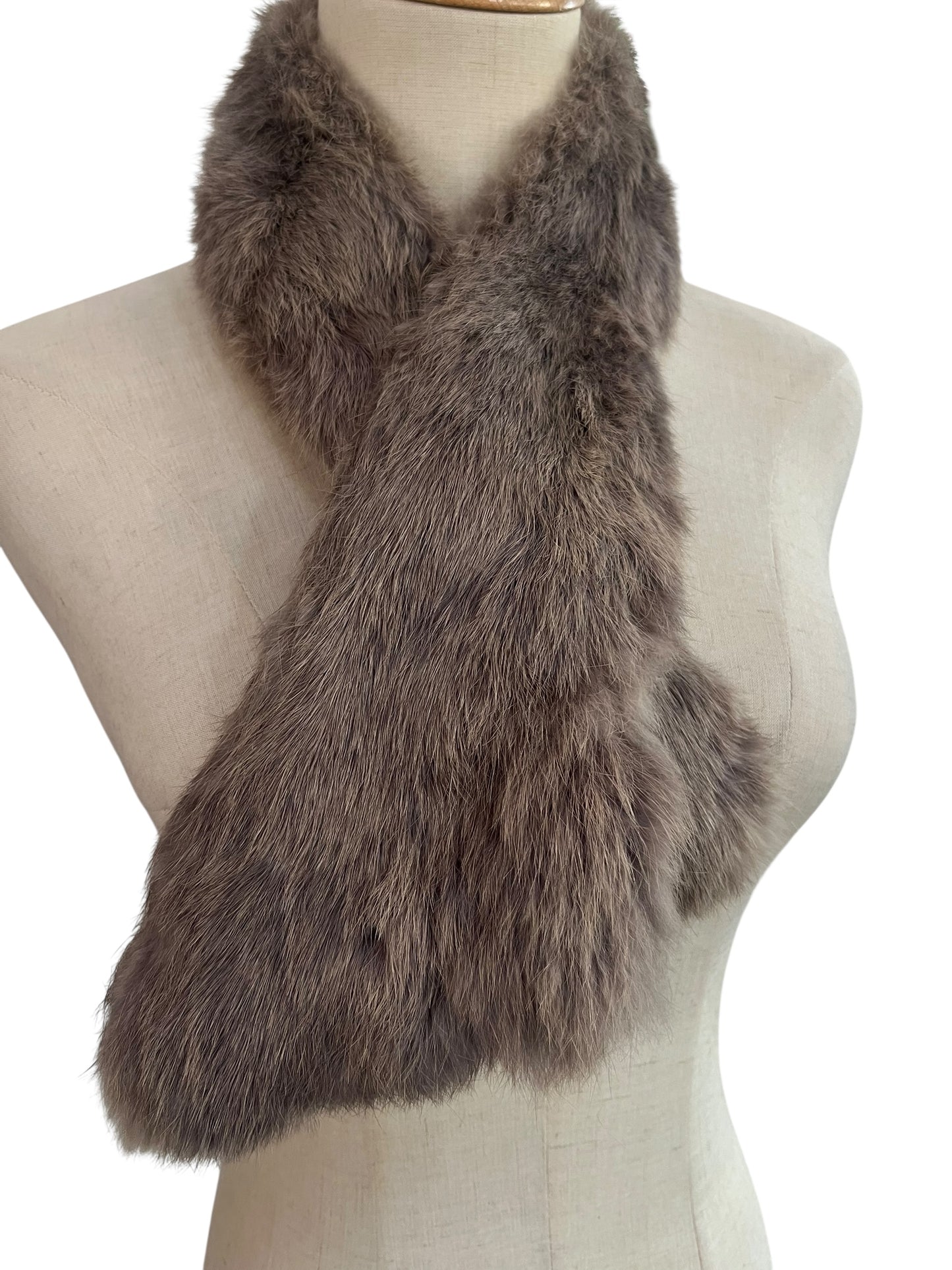 SOFT RABBIT NECKPIECE