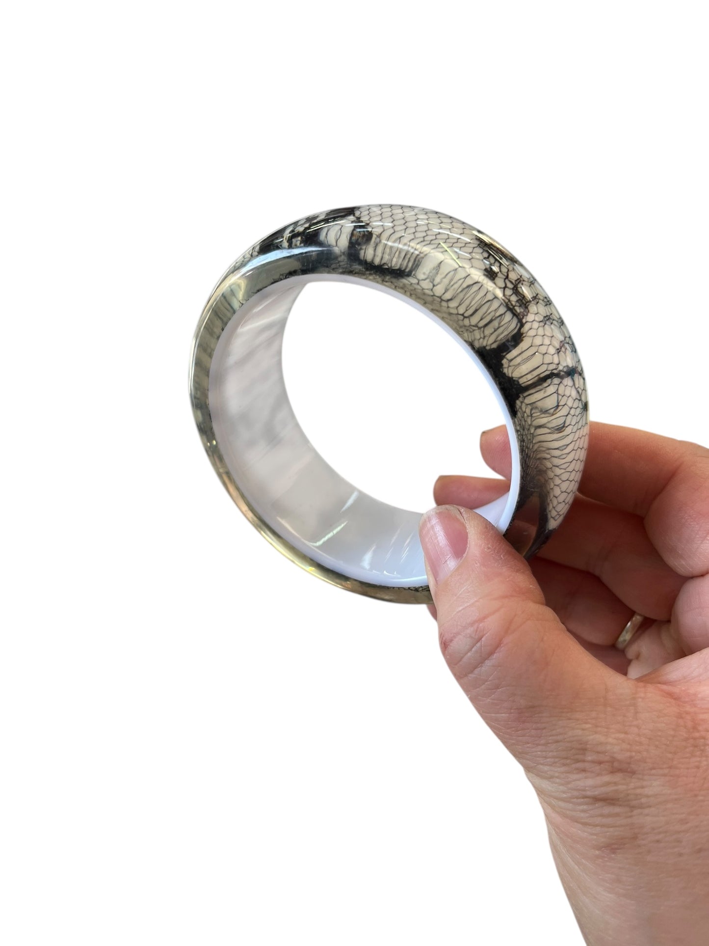 LACE BANGLE
