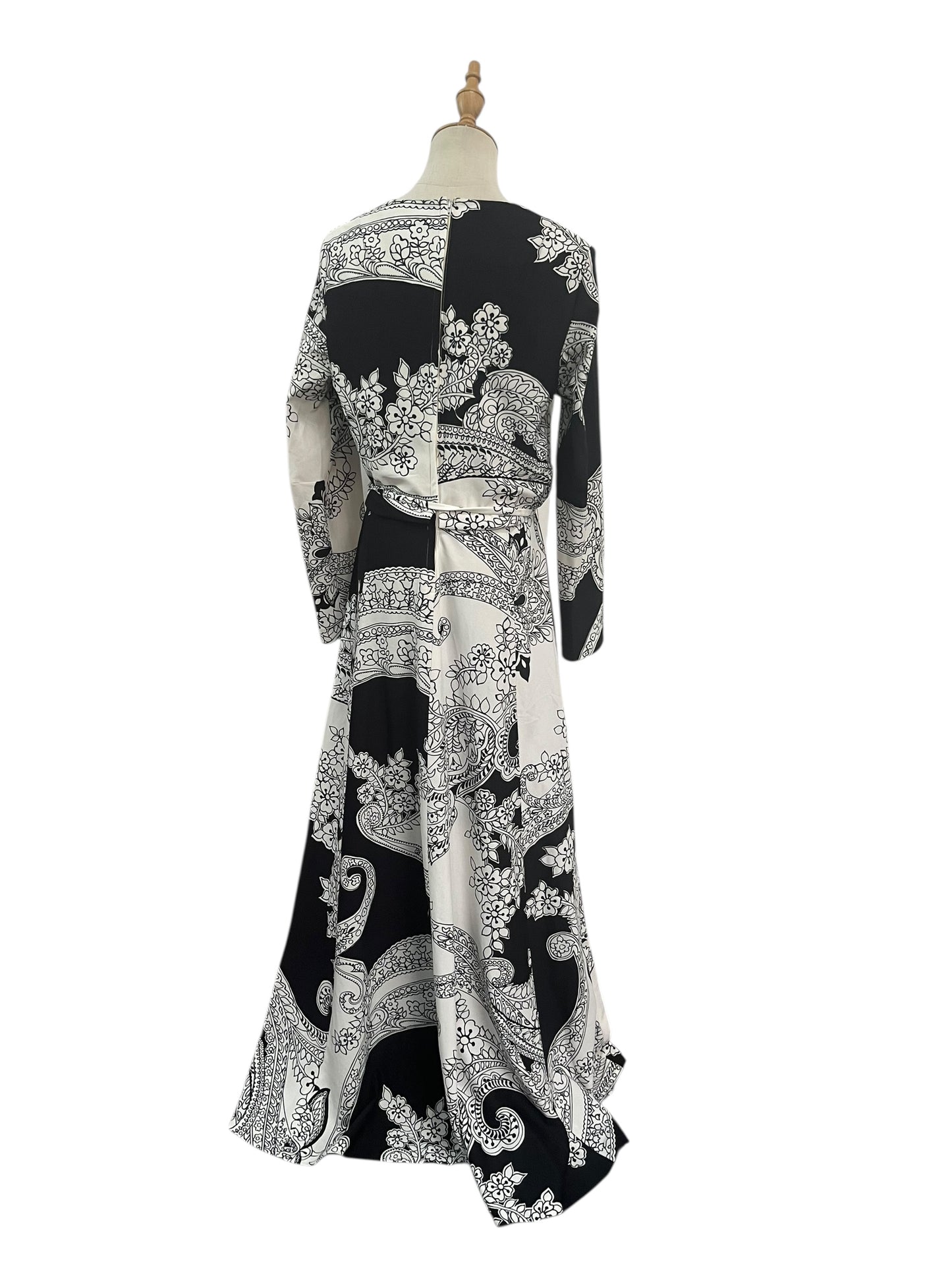 MONOCHROME GROUP ONE 70S DRESS SZ 12
