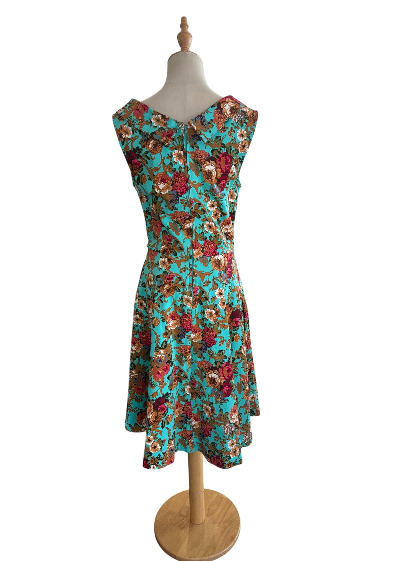 LINDY BOP BLUE FLORAL DRESS | 18