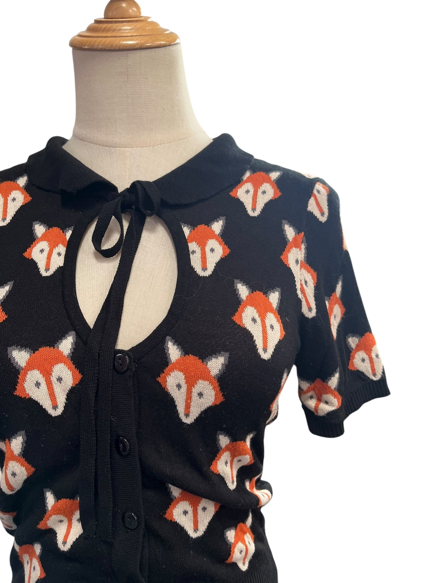 BLACK FOX CARDIGAN | 10