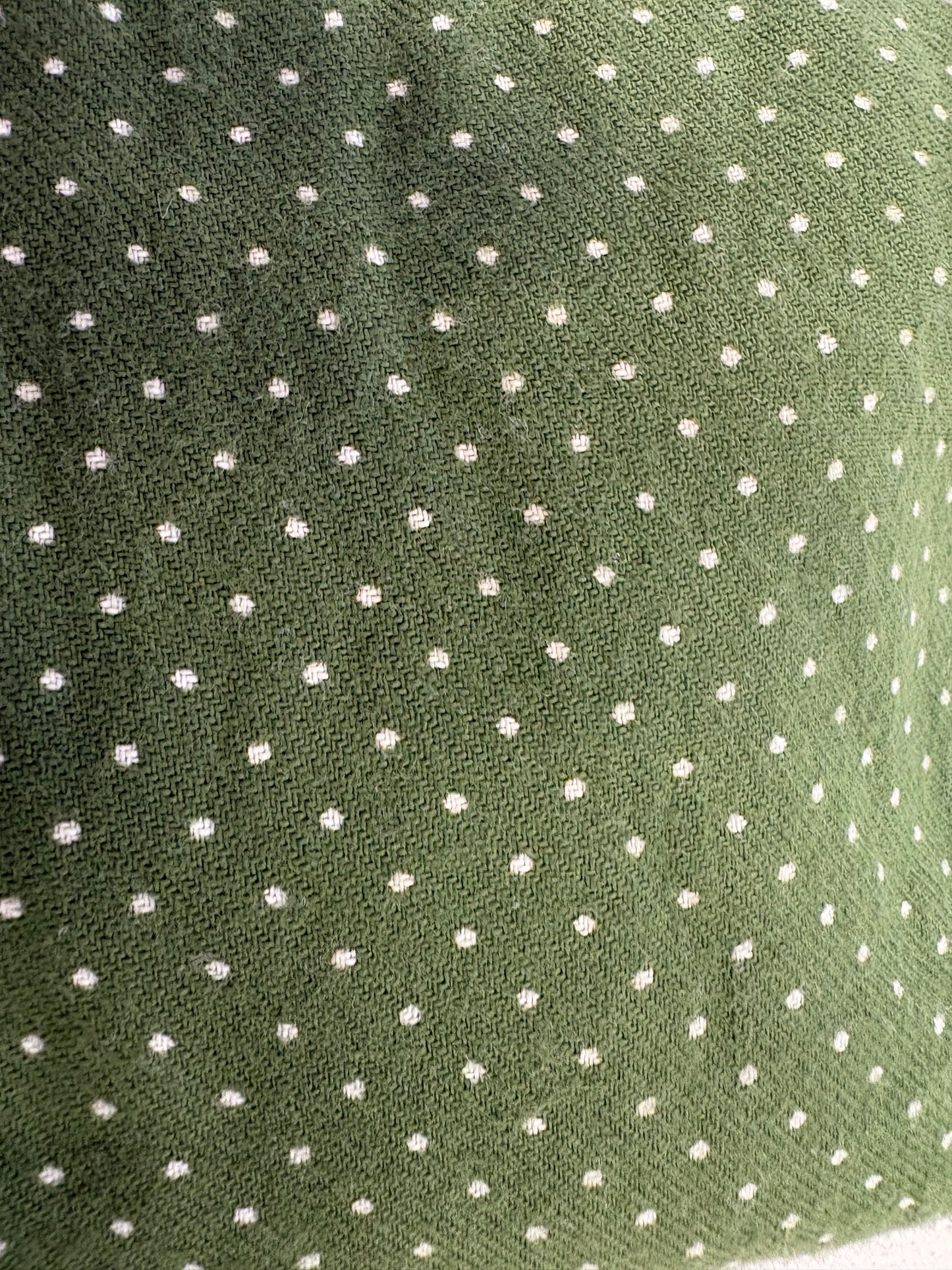 SOCIETY EXCLUSIVE GREEN DOTTED CRAVAT