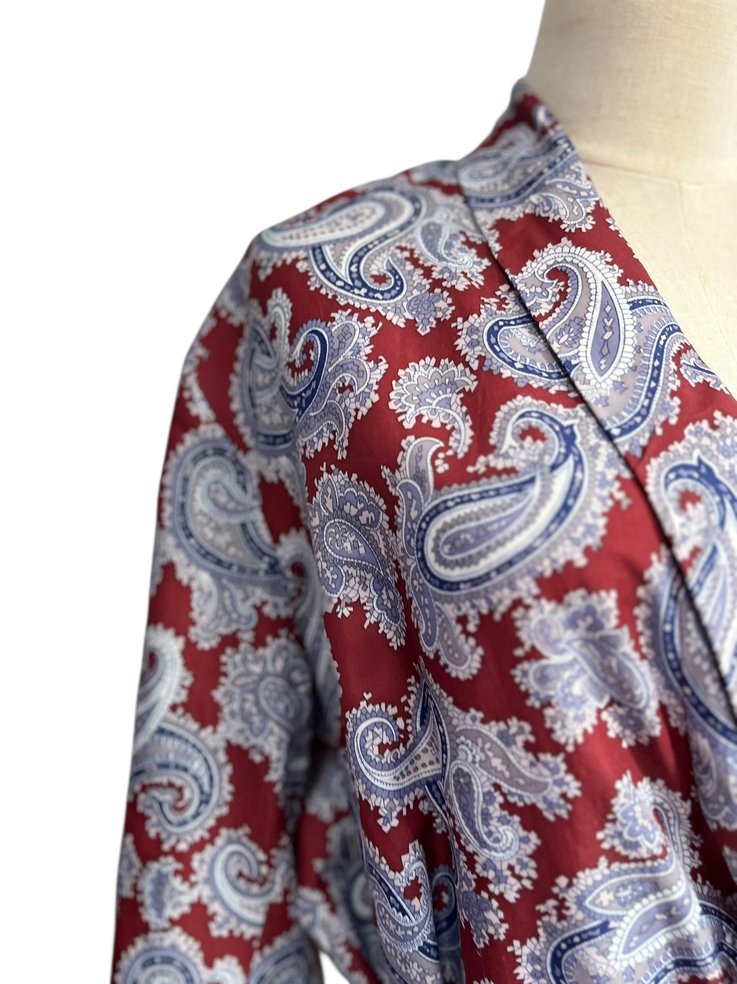 ESKAY PAISLEY ROBE M/L