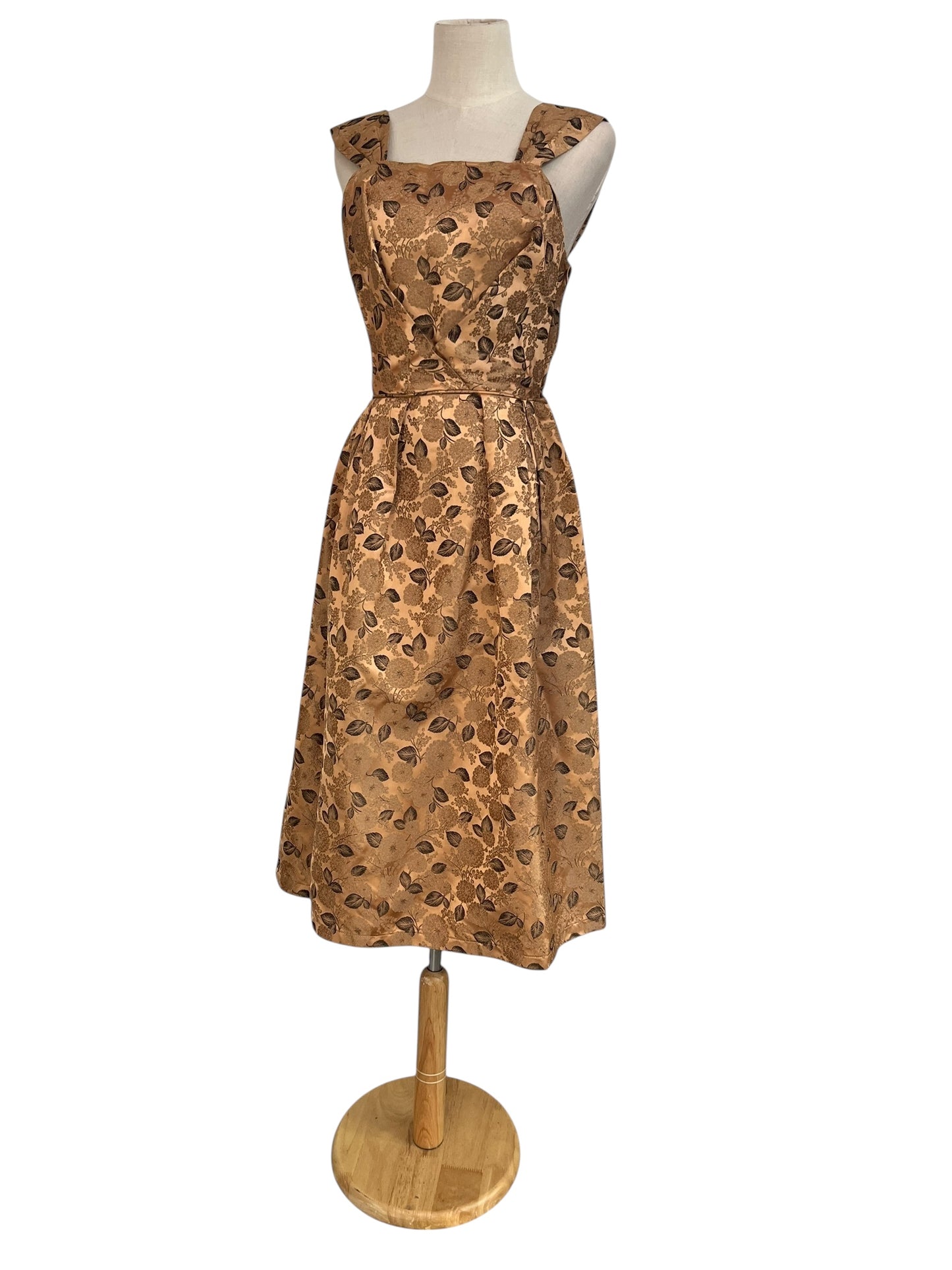 GOLD LEAF PRINT GOWN | 8/10