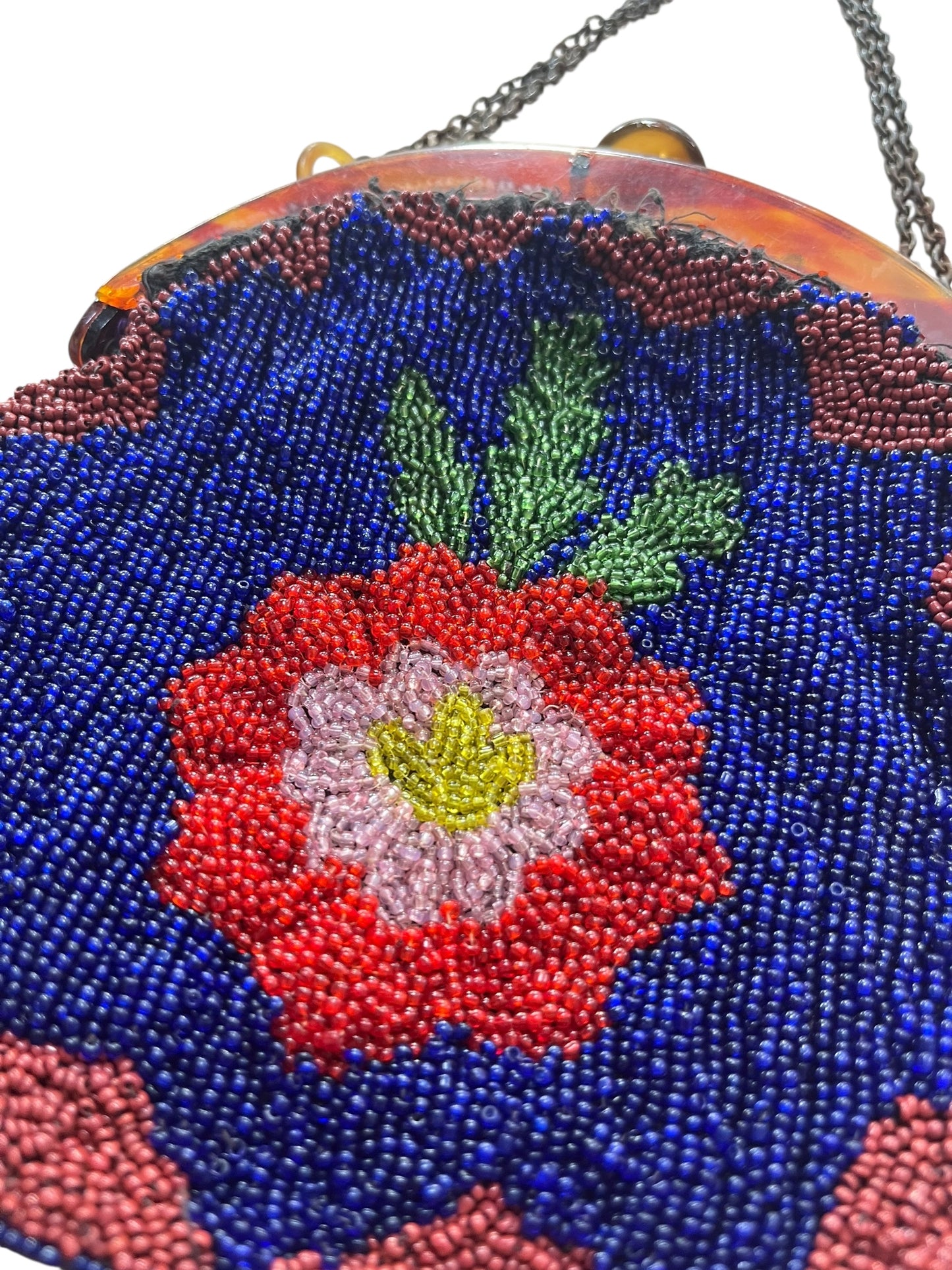 DAINTY SEED BEAD PURSE
