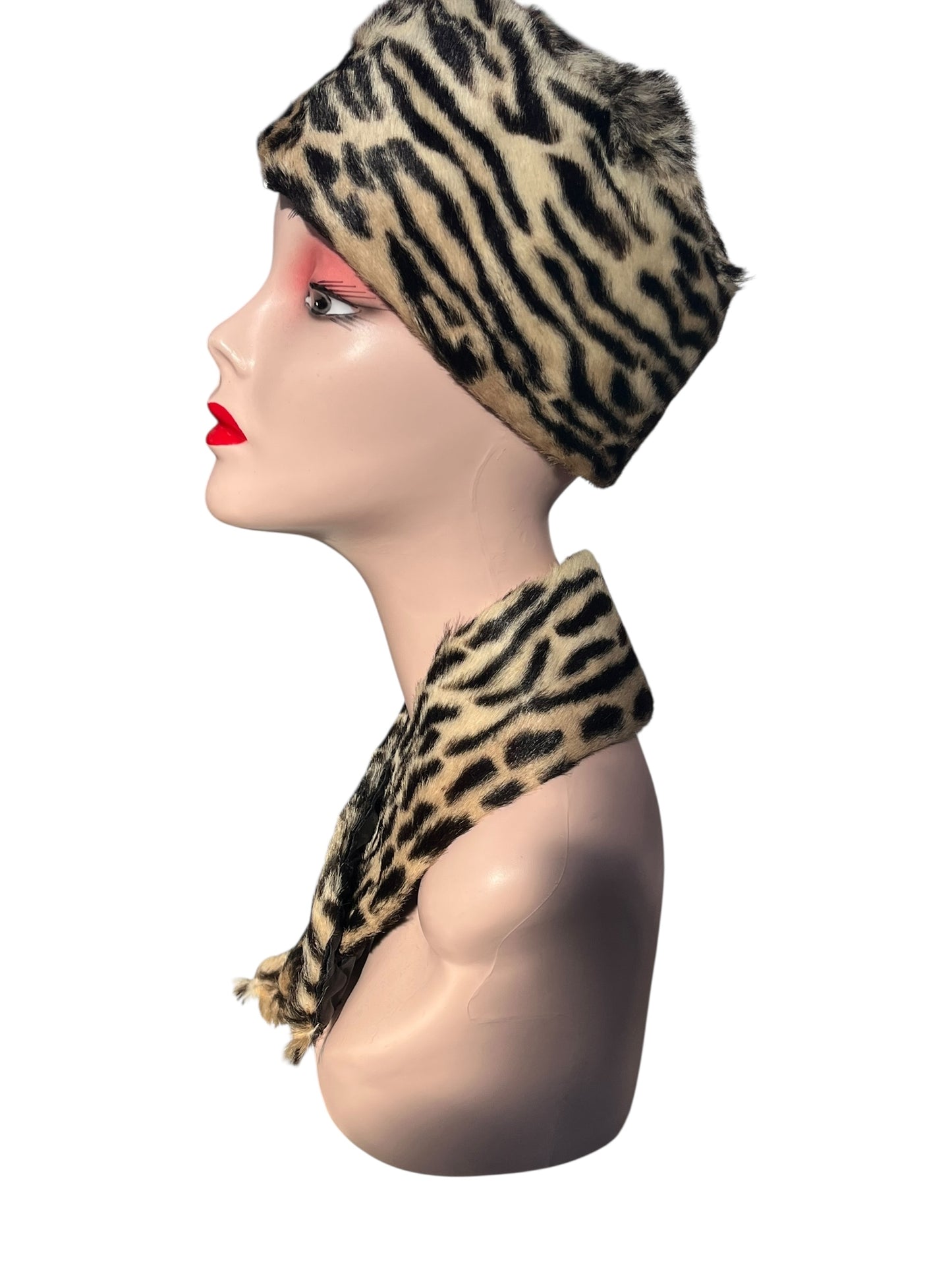 STRIPED FUR NECK CUFF