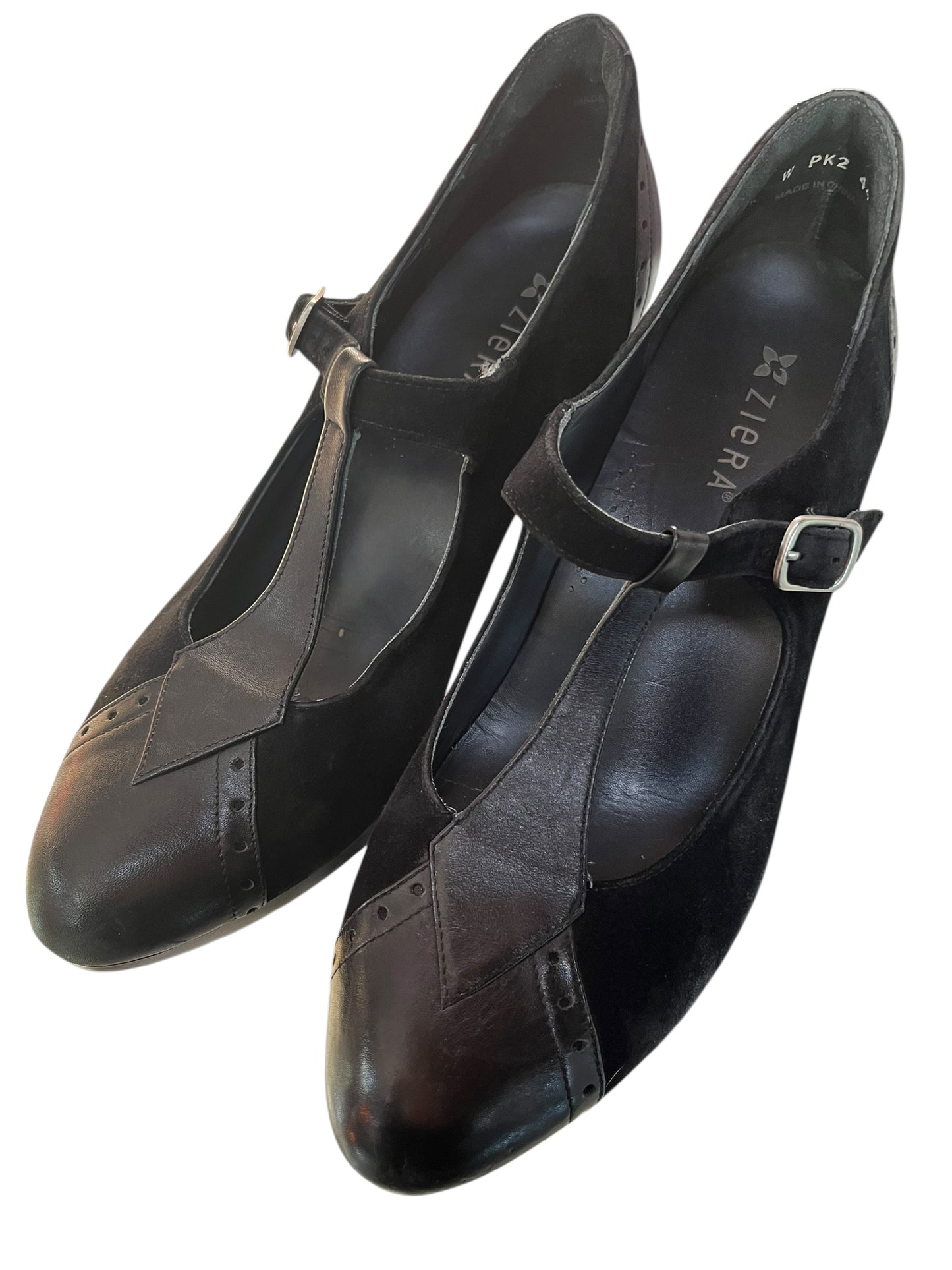 ZEIRA BROGUE HEELS SZ 9.5