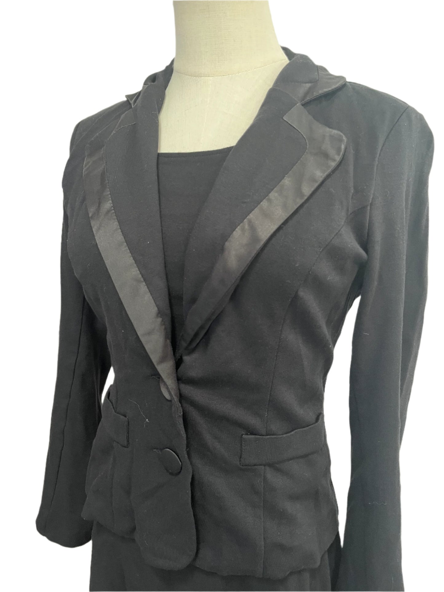 REVEIW BLACK DRESS & JACKET SZ 8