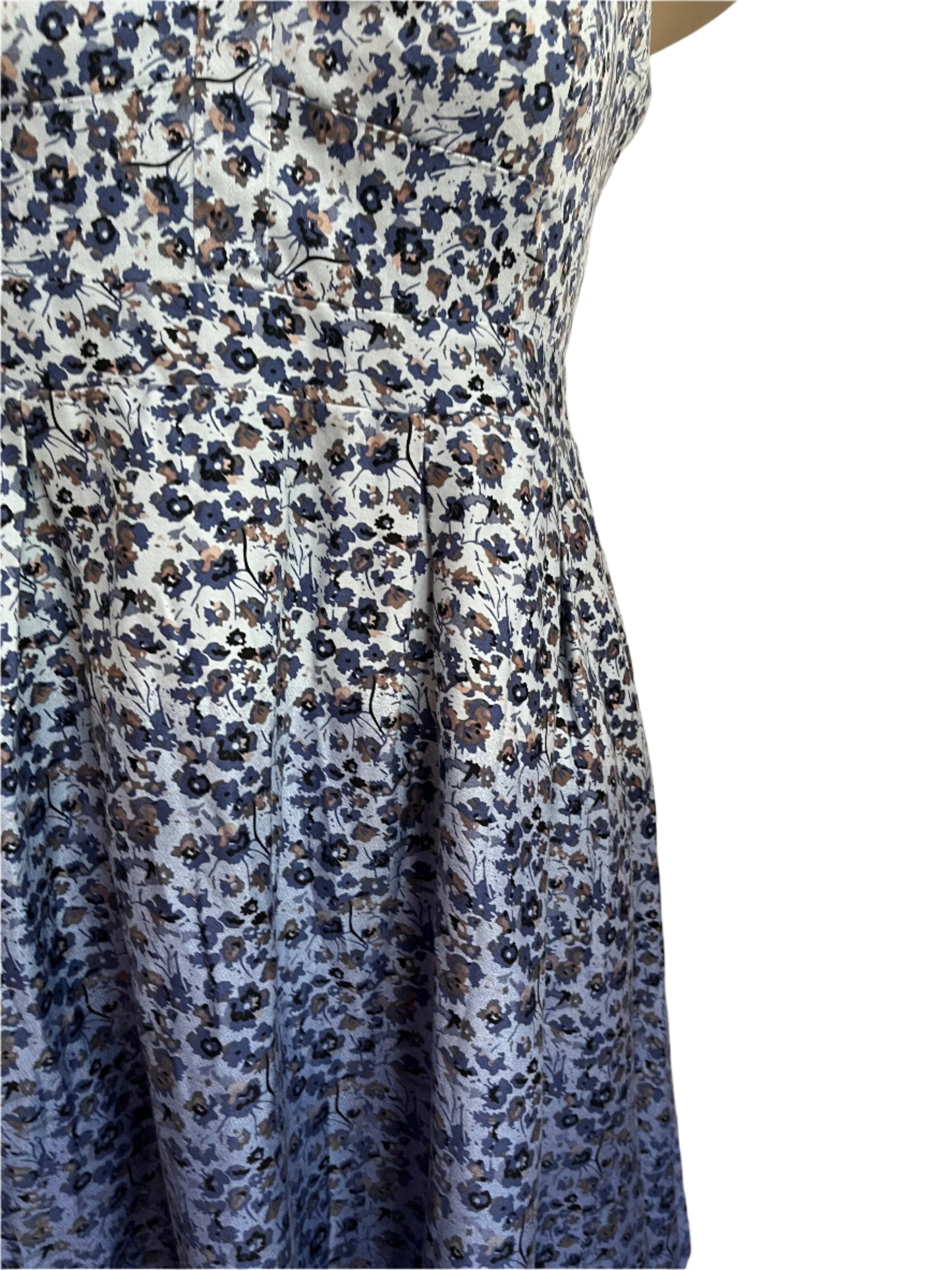 CITY CHIC BLUE FLORAL DRESS SZ S/16
