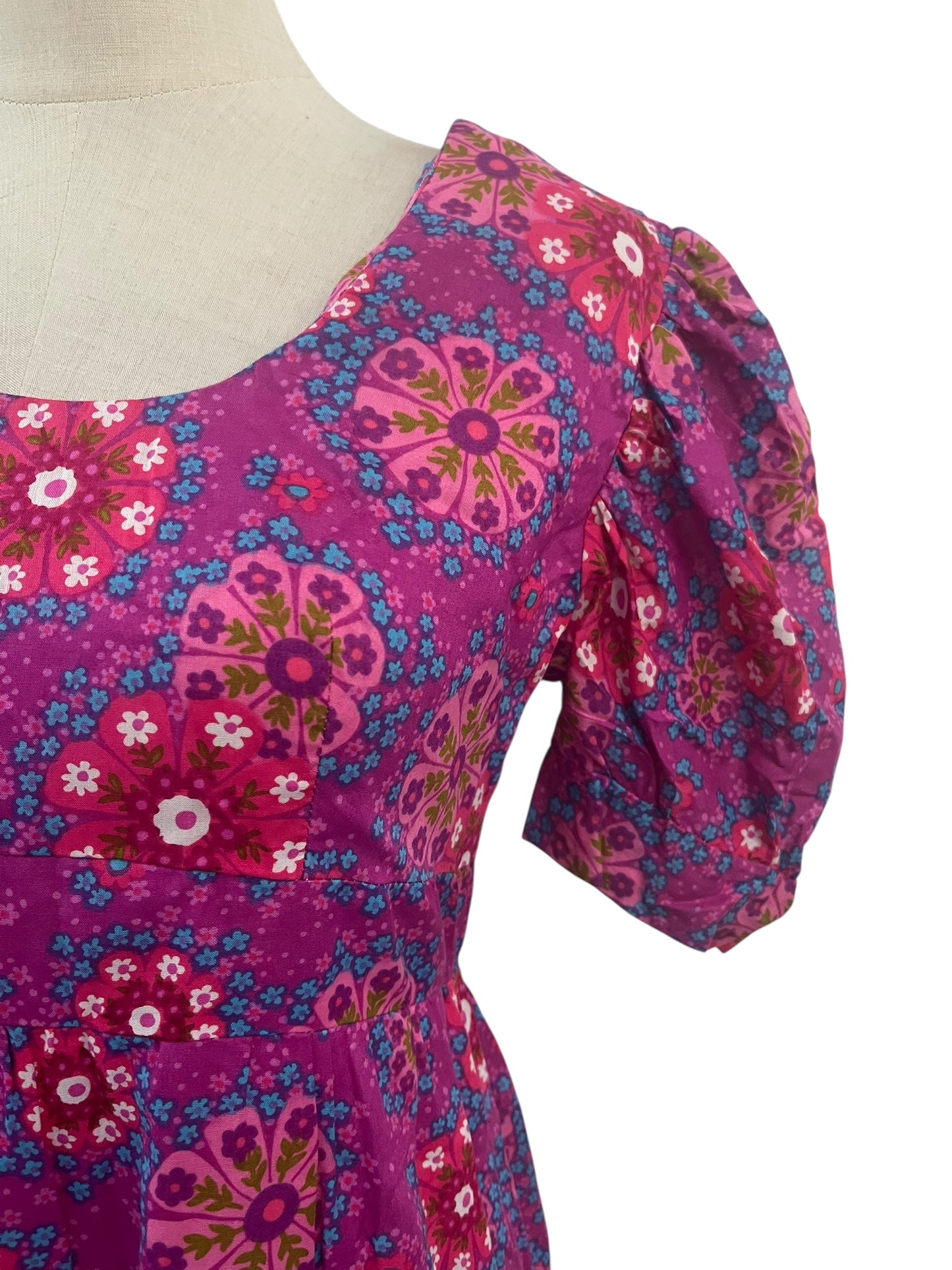 PINK & PURPLE FLOWER POWER 70s DRESS SZ 8/10