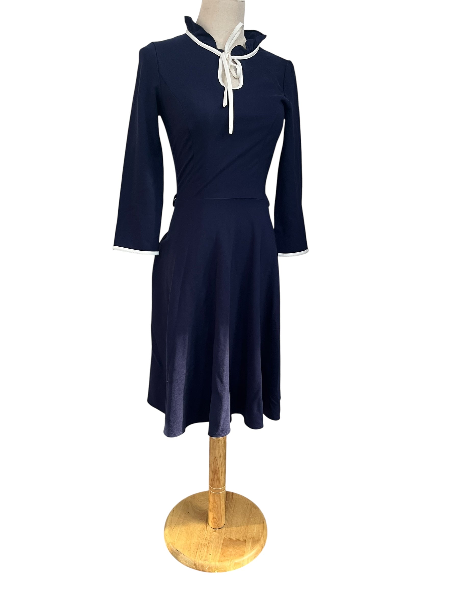 review navy blue dress @review_australia has done it again! Another great dress, the Orchid Lace Midi Dress! I love navy, lace and cutwork, so When I was shooting this video a woman came up and said she nearly bought