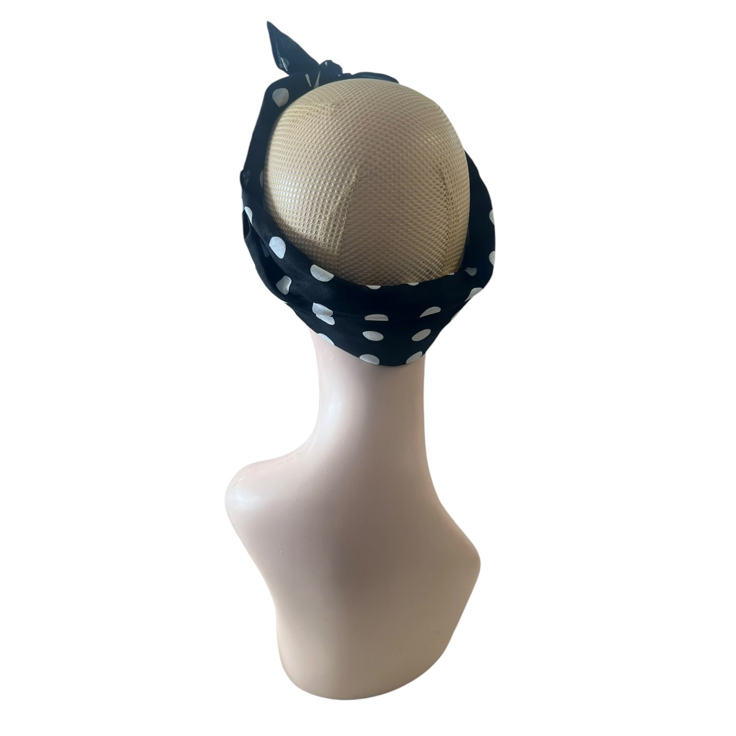 BLACK AND WHITE HEAD BAND