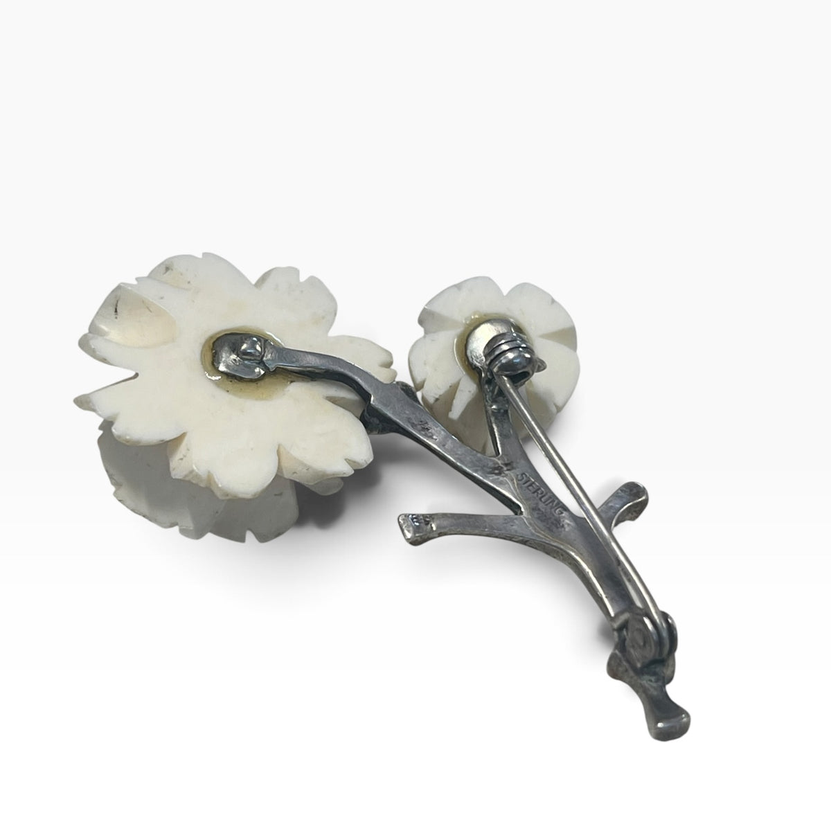 STERLING FLOWER BROOCH