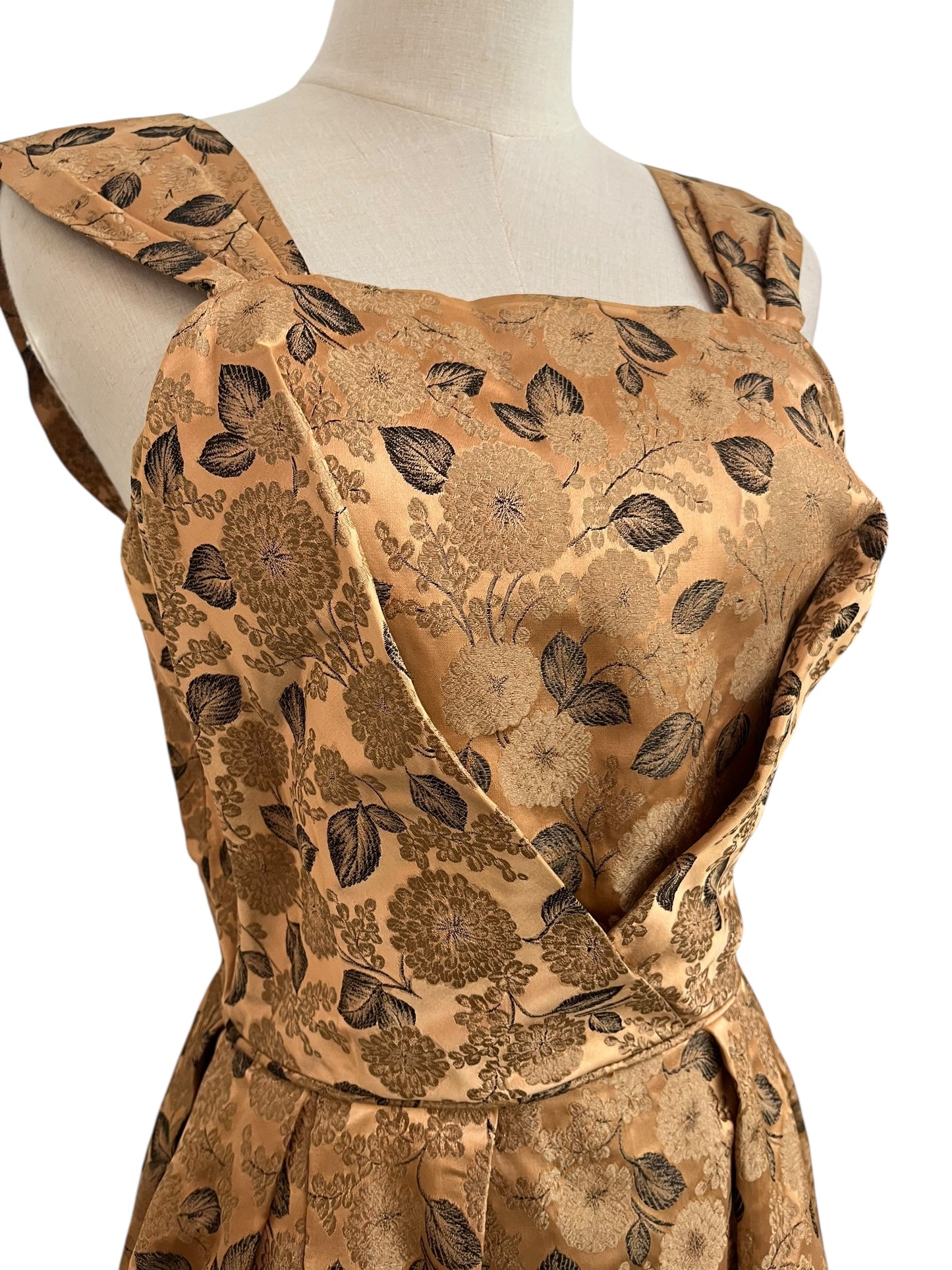 GOLD LEAF PRINT GOWN | 8/10