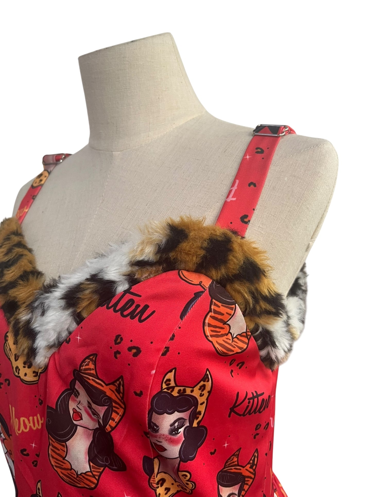 SOURPUSS KITTY DRESS | M10