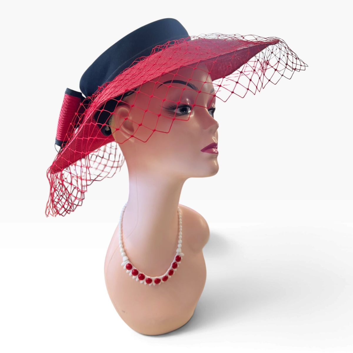 VINTAGE RED NECKLACE