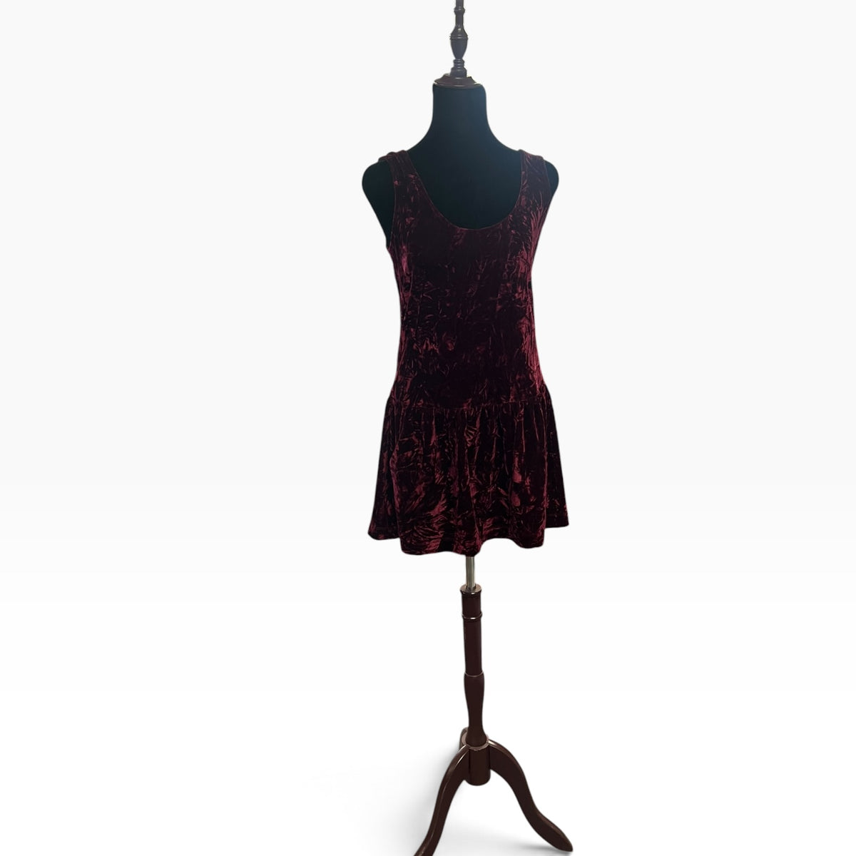 BURGUNDY VELVET DRESS | 12