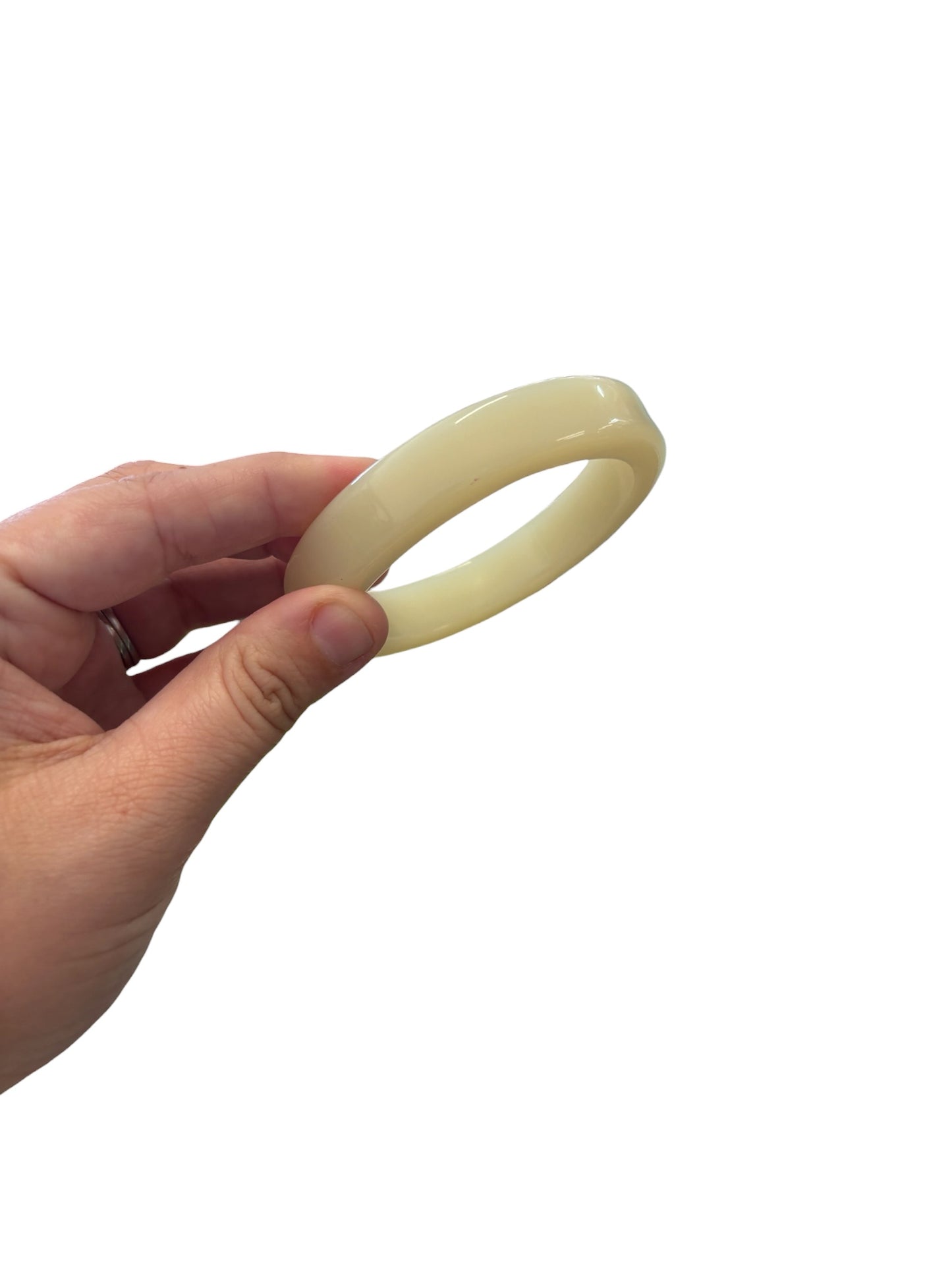 PEARL BANGLE