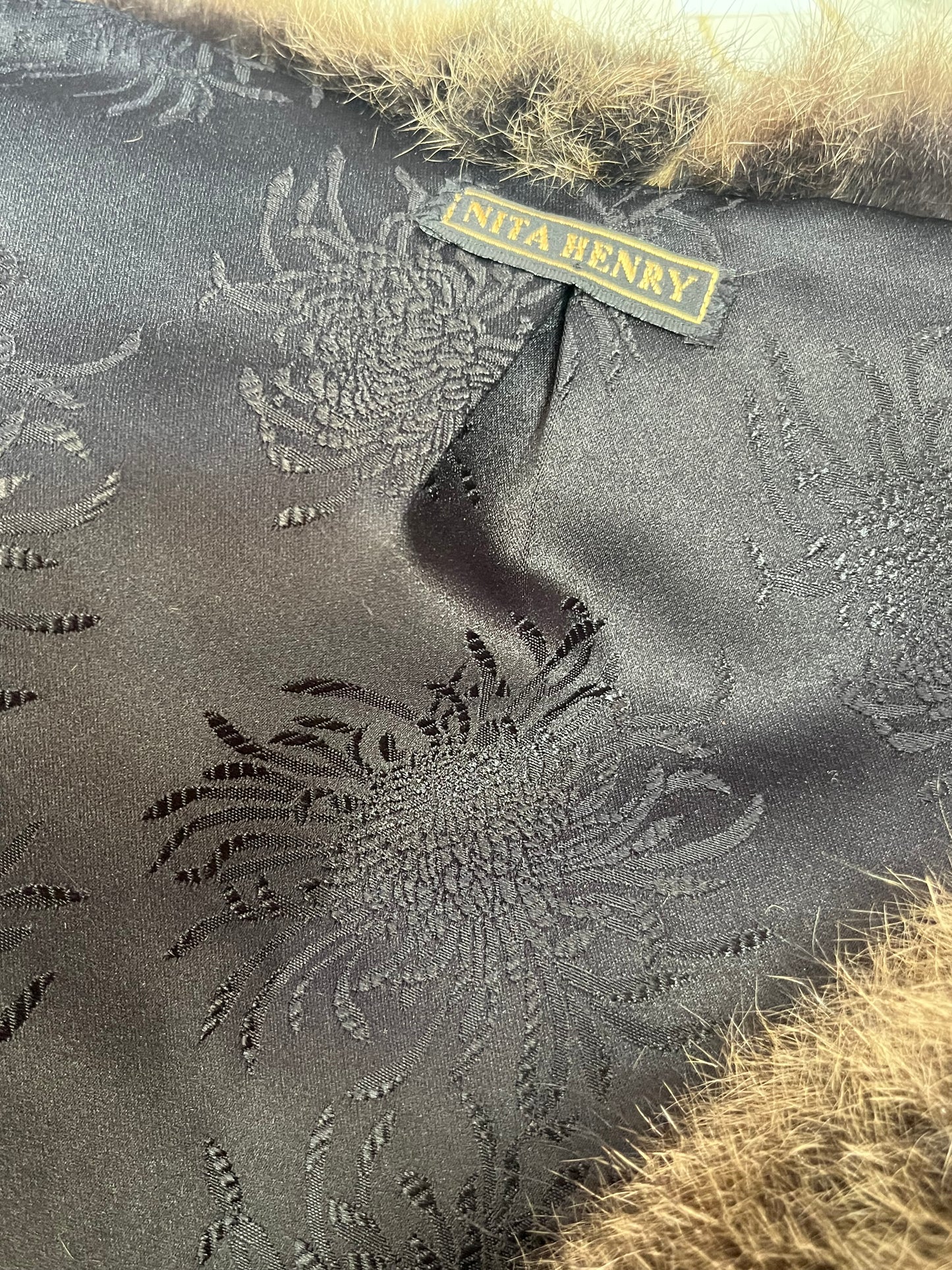 NITA HENRY (NZ) POSSUM FUR STOLE