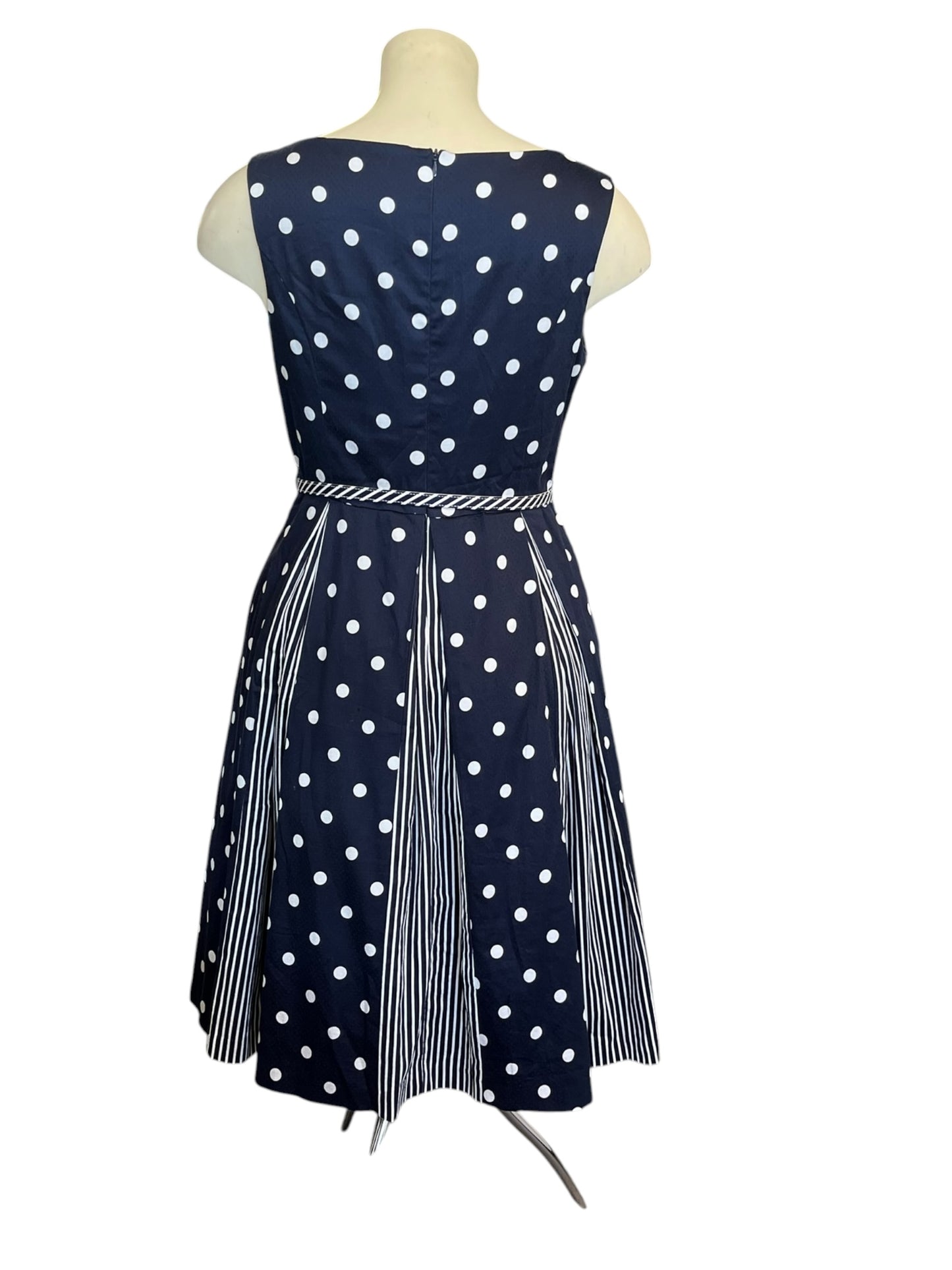 REVIEW NAVY POLKADOT DRESS | 16
