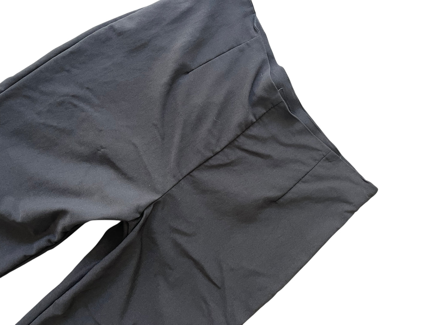 INGEAR BLACK CAPRI PANTS | 18