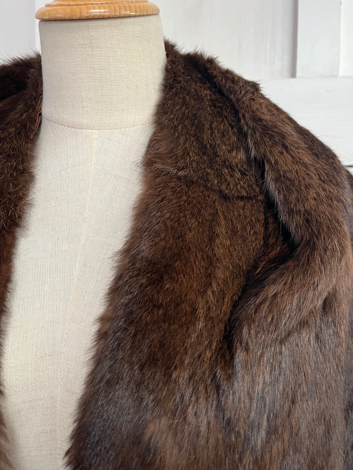 DEEP BROWN FUR STOLE SZ 8-12