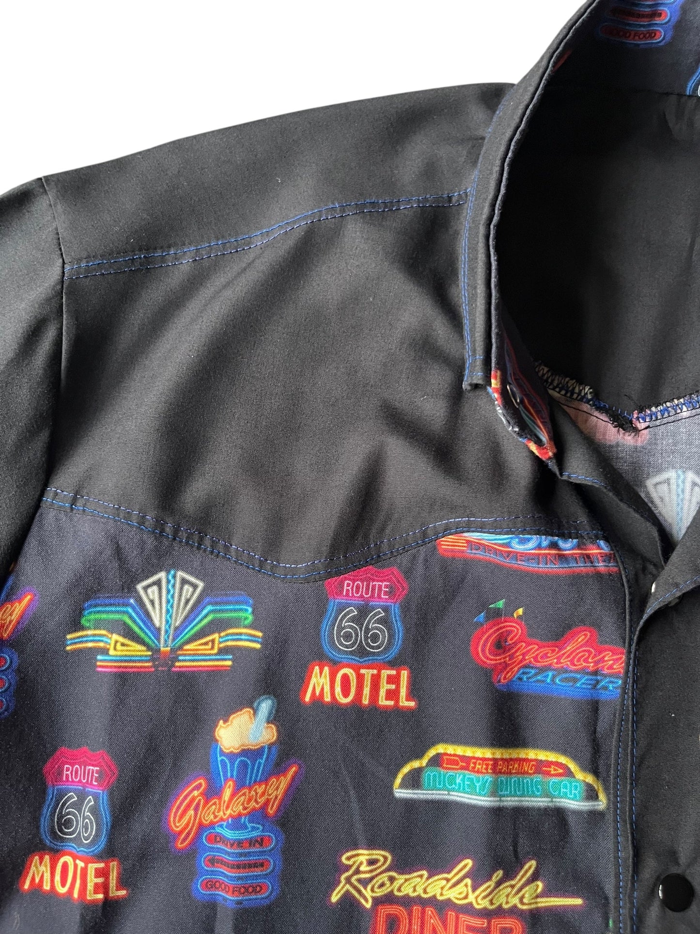NEON SIGN SHIRT | L
