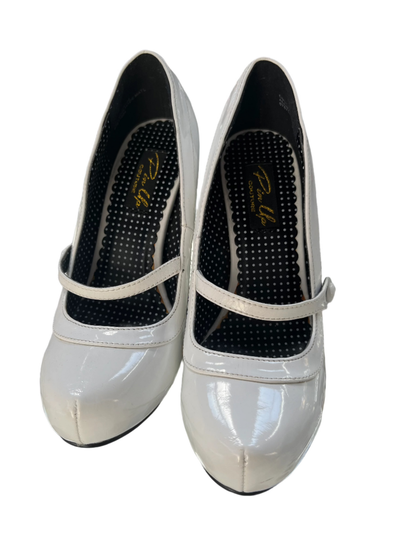 PIN UP COUTURE - WHITE HEELS sz6