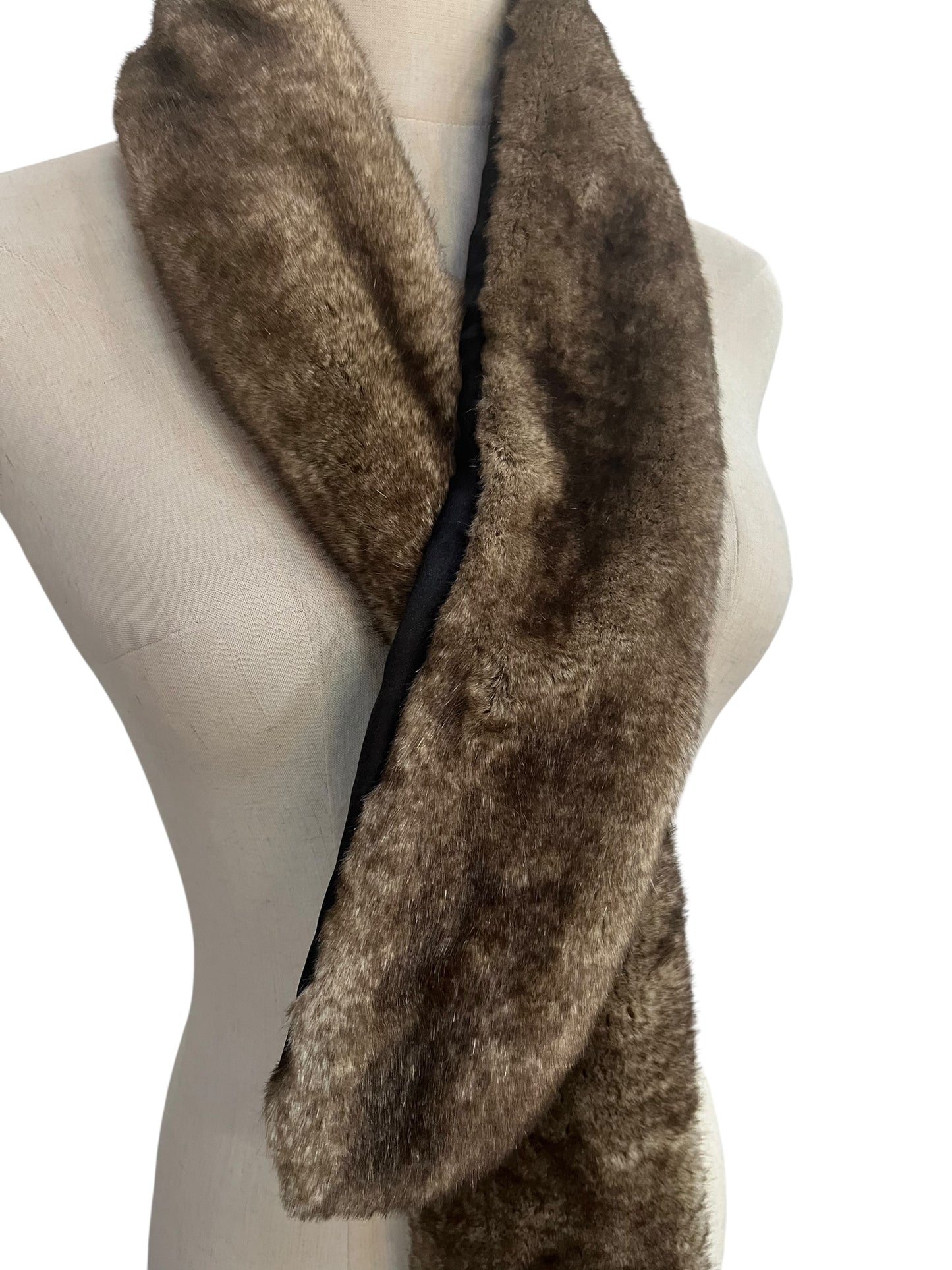 SOFT FAUX FUR NECKPIECE