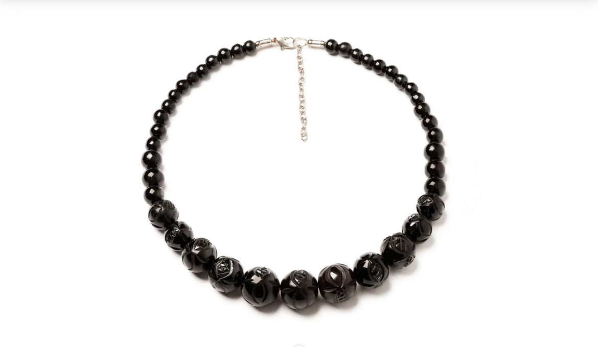 BLACK HEAVY CARVED NECKLACE