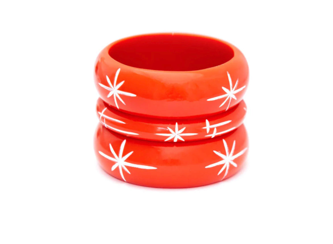 WIDE TANGERINE CARVE STARBURST BANGLE