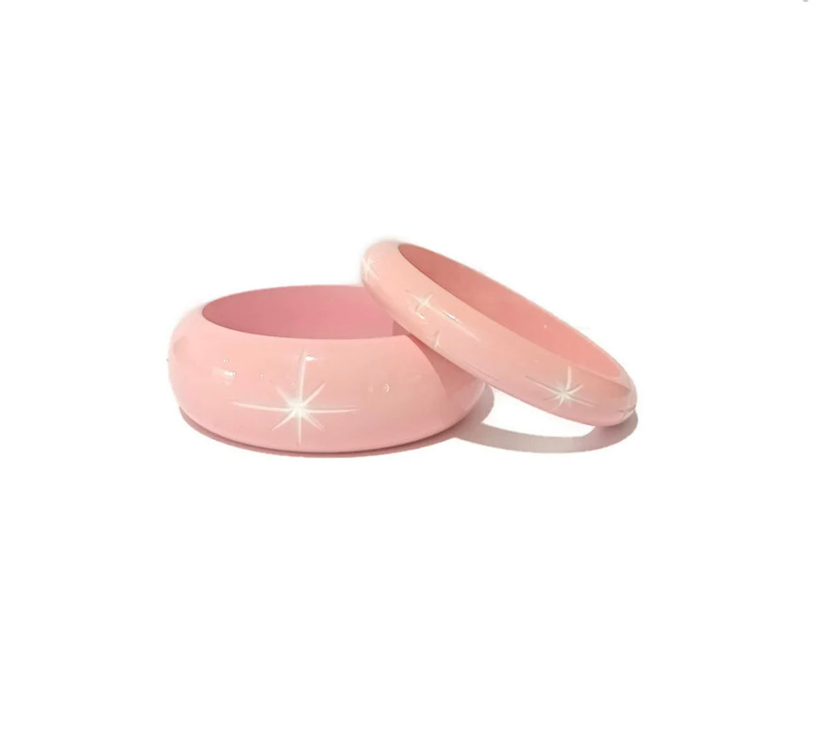 WIDE PINK CARVE STARBURST BANGLE