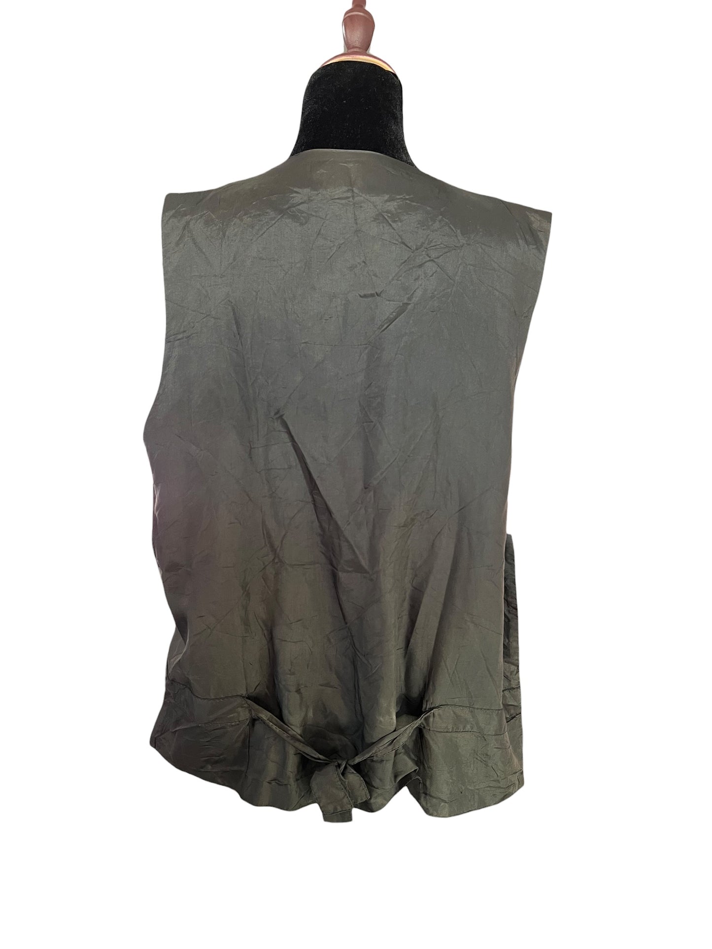 GEIGER TAPESTRY VEST | 18
