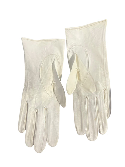 WHITE CALF SKIN GLOVES
