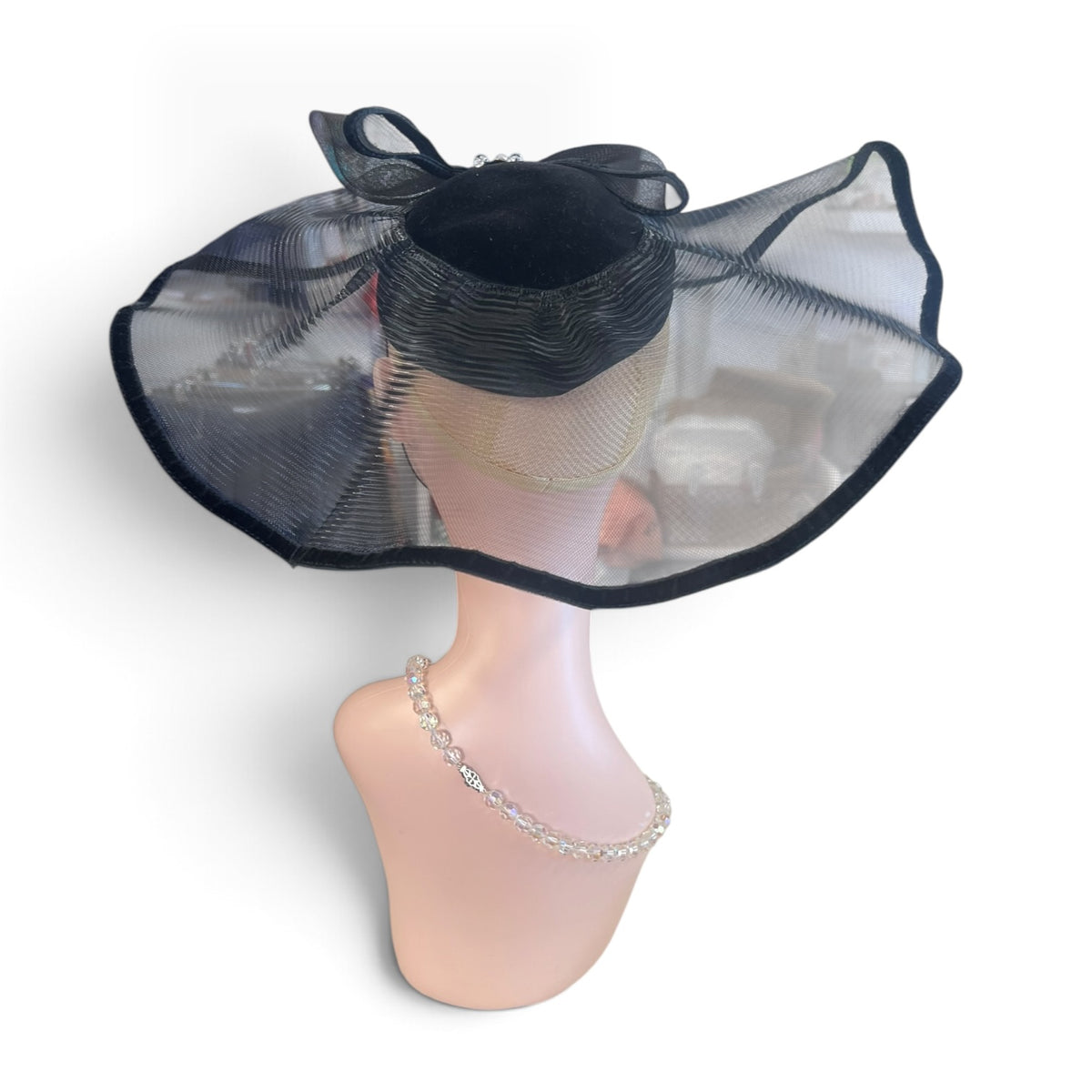 BERMONA LARGE FASCINATOR