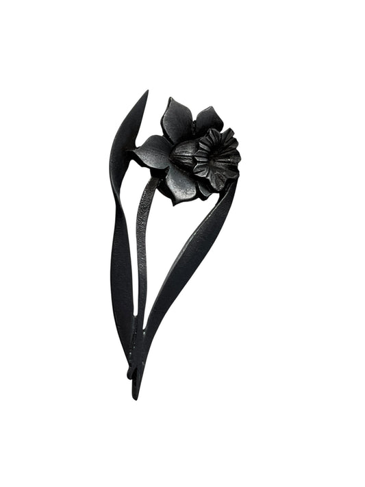 DAFFIDOL BROOCH