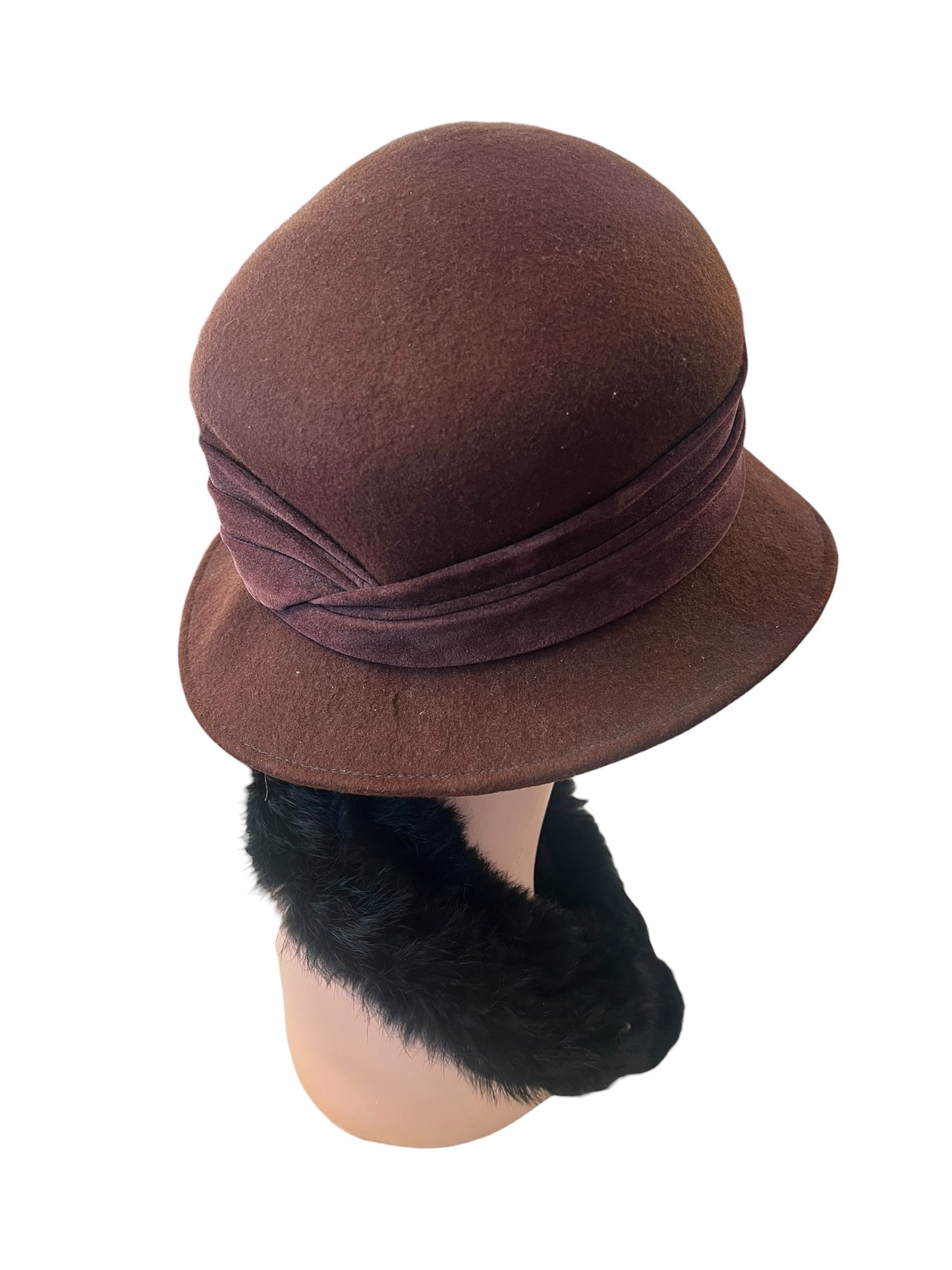 ITALIAN BROWN CLOCHE HAT