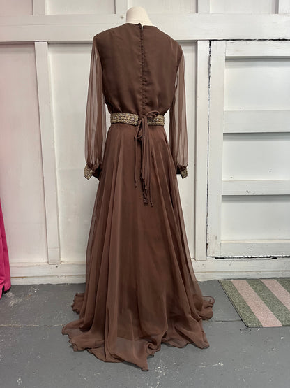 ELEGANTE BEADED MILADY GOWN sz 10
