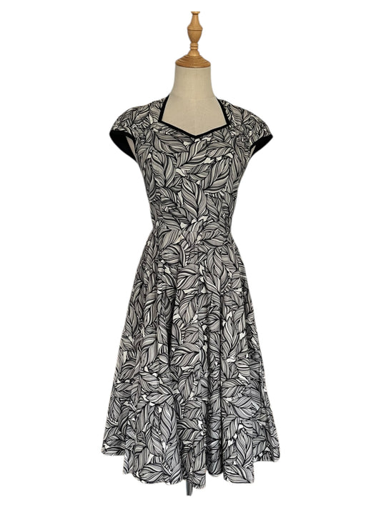 NINETEEN50 B&W DRESS | 8