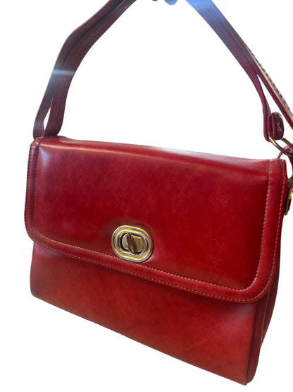 LARGE RED VINYL SHOULDER BAG