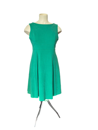 GREEN DRESS | 16