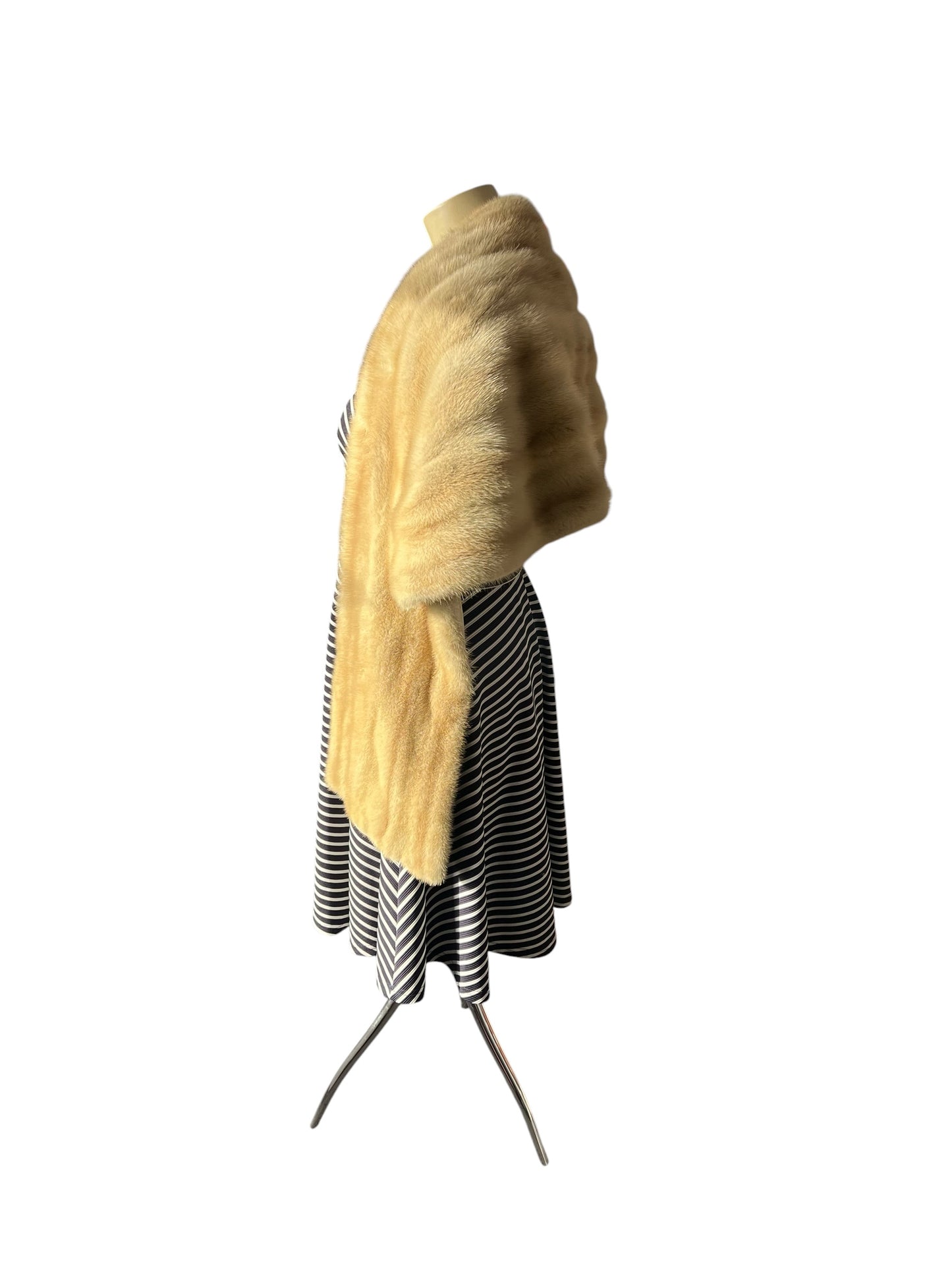 CREAM FUR STOLE 16/18