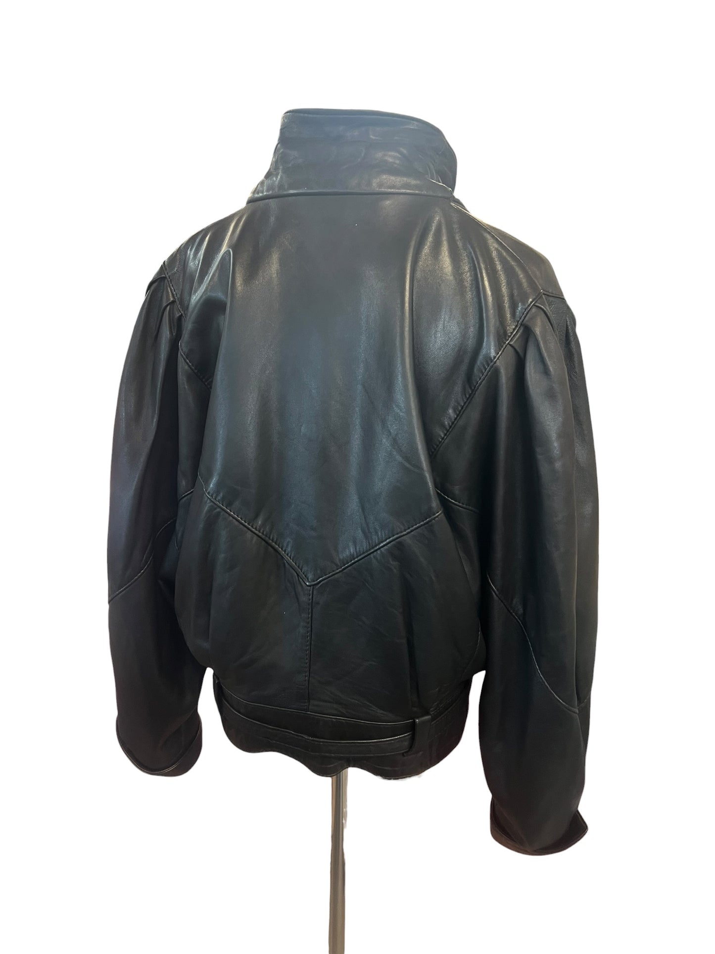 SOFT LEATHER JACKET | 8/10