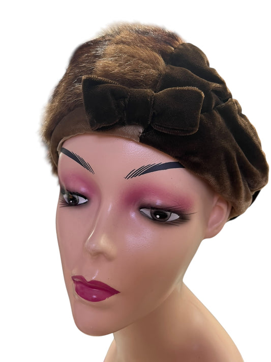 SMALL BOW FUR HAT