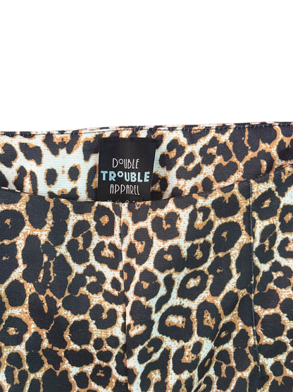 DOUBLE TROUBLE  LEOPARD CAPRIS SZ 10